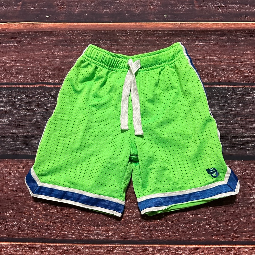 5 for $10 Boys Osh Kosh Shorts Size 5
